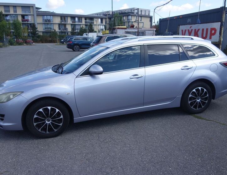 Mazda 6 4