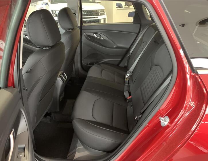 Hyundai i30 12
