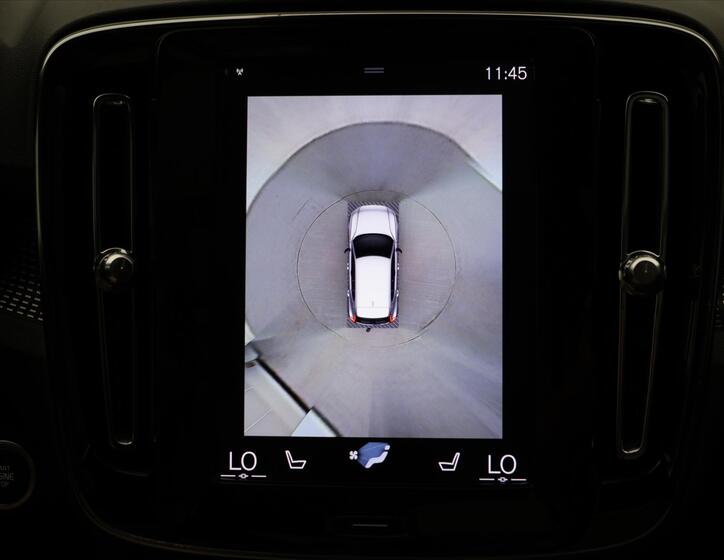 Volvo XC40 29