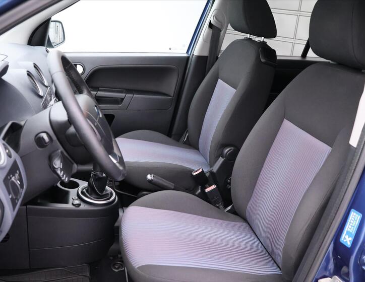 Ford Fusion 11