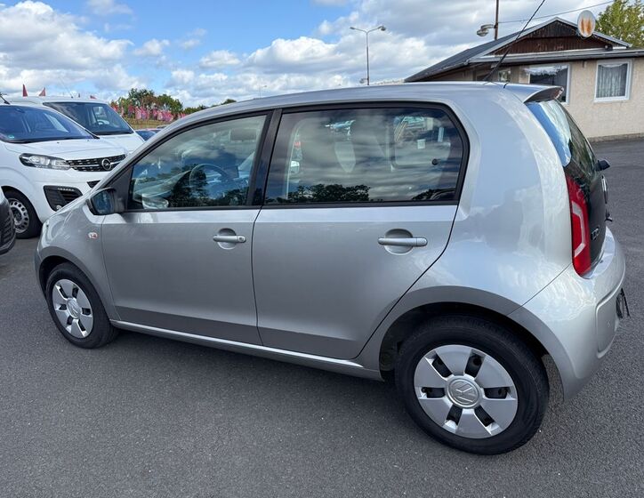 Volkswagen up! 4