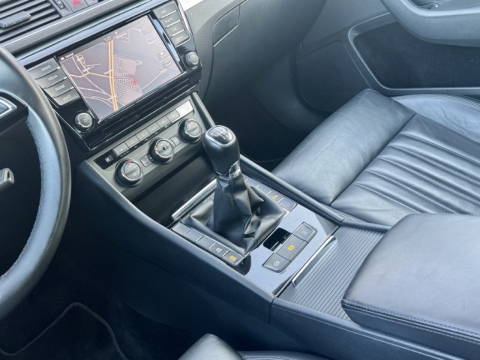 Škoda Superb 23
