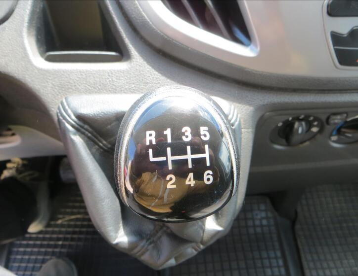 Ford Transit 14