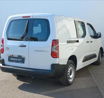 Toyota ProAce City 3