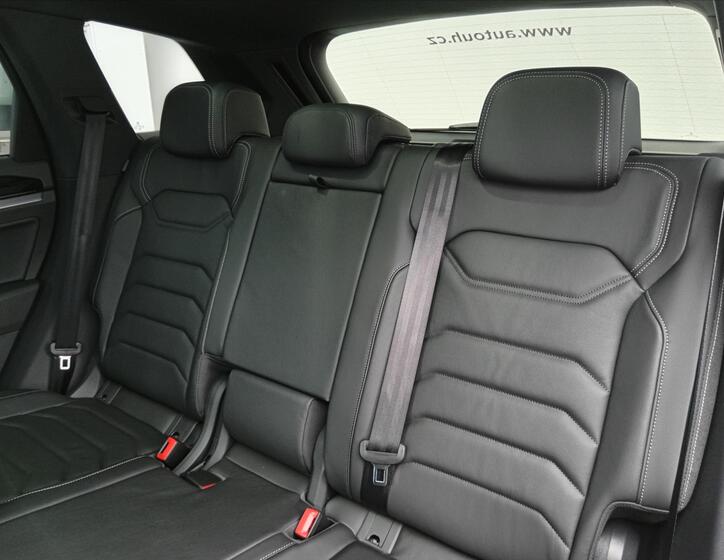 Volkswagen Touareg 17