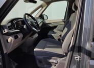 Volkswagen Multivan 8