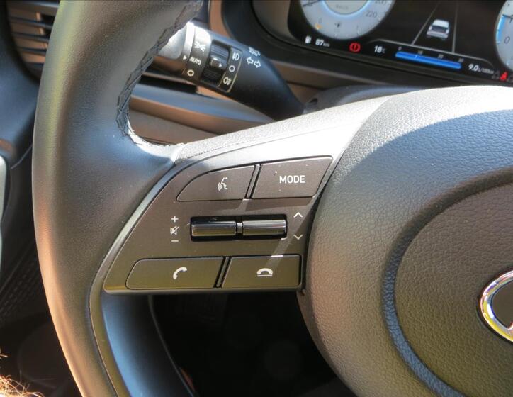 Hyundai i20 16