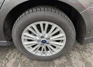 Ford Galaxy 12
