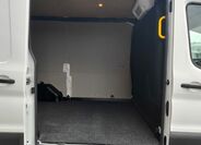 Ford Transit 18