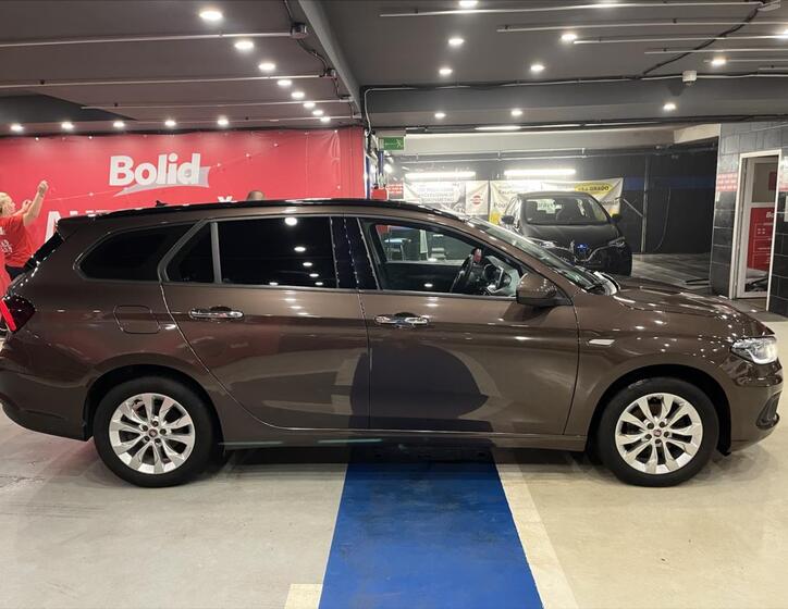 Fiat Tipo 9