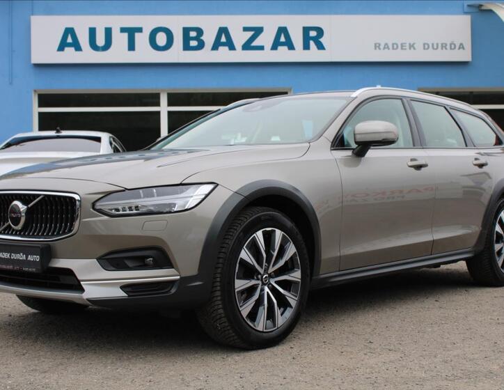 Volvo V90 1