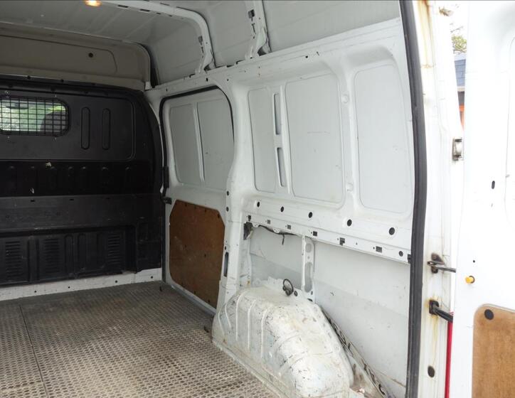 Ford Transit 18