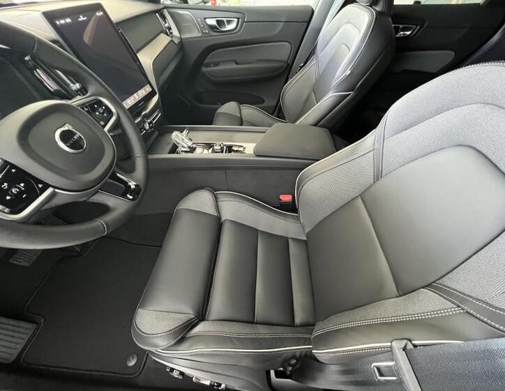 Volvo XC60 13