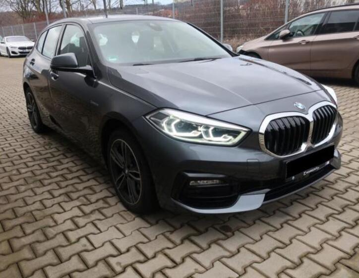 BMW Řada 1 8