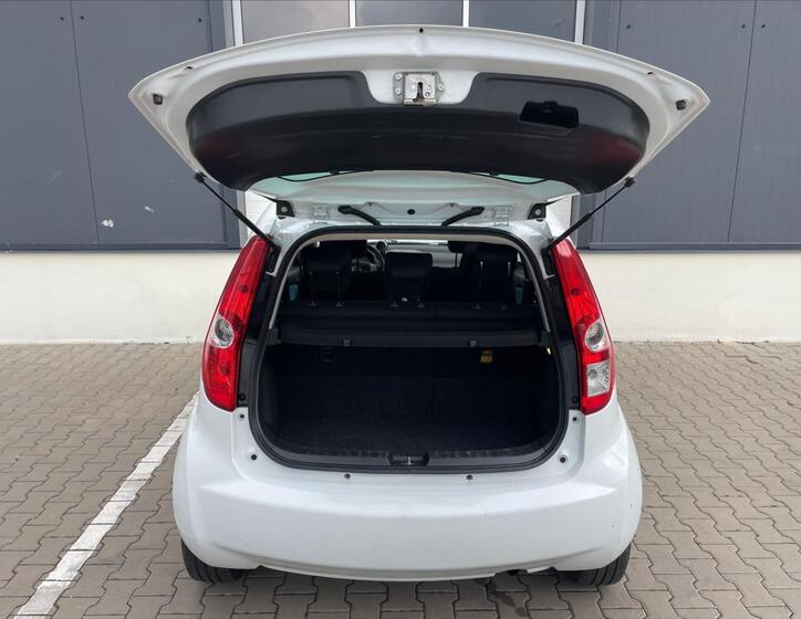 Suzuki Splash 9