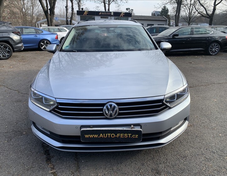 Volkswagen Passat 2