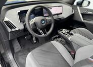 BMW iX 5