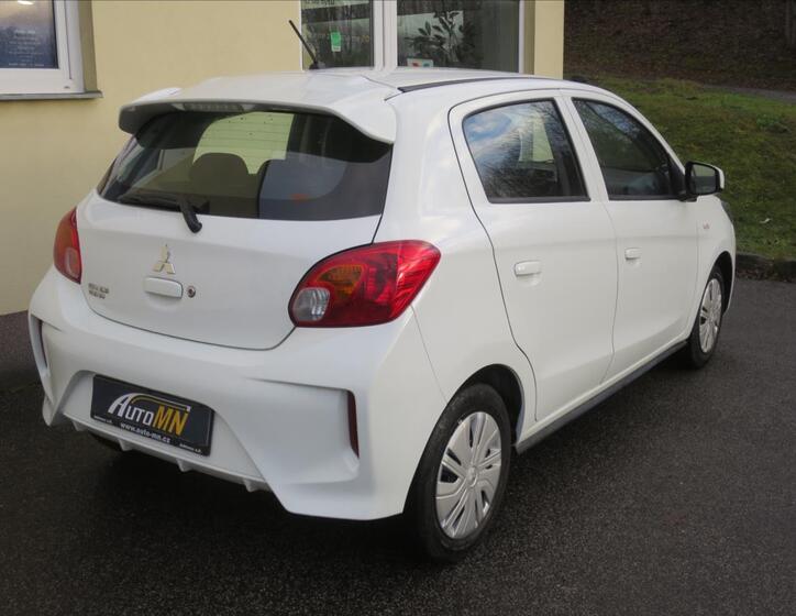 Mitsubishi Space 3