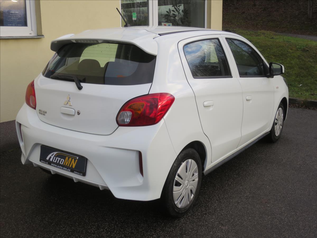 Mitsubishi Space