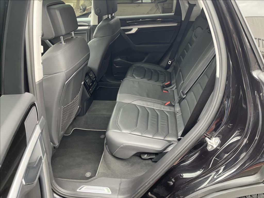 Volkswagen Touareg 21
