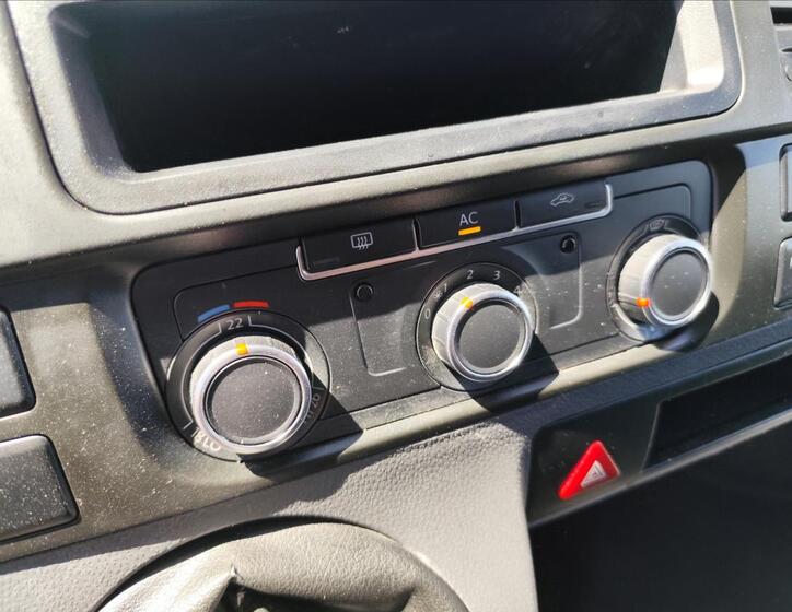 Volkswagen Transporter 17