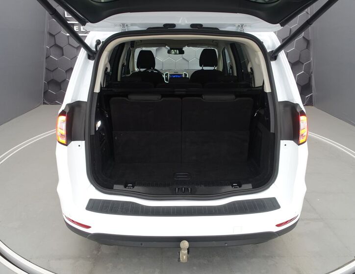 Ford Galaxy 29