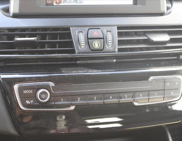 BMW Řada 2 17