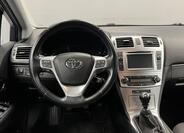 Toyota Avensis 5