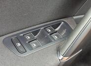 Volkswagen Golf 23