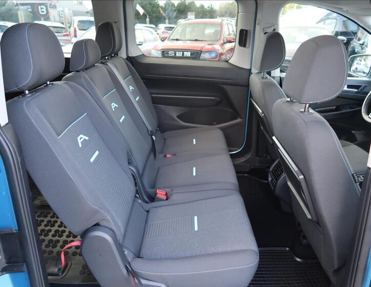 Ford Tourneo Connect 18