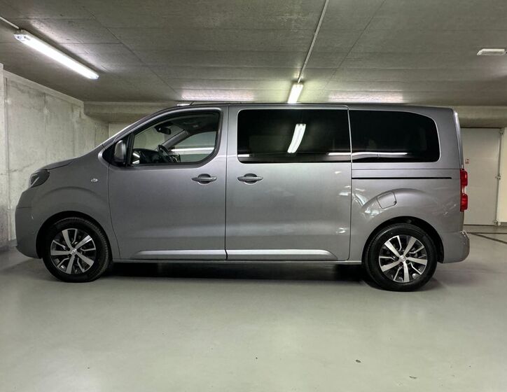 Toyota ProAce Verso 8