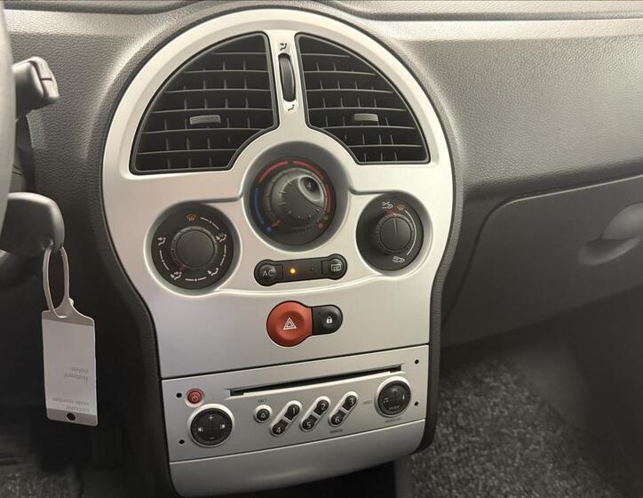 Renault Modus 17