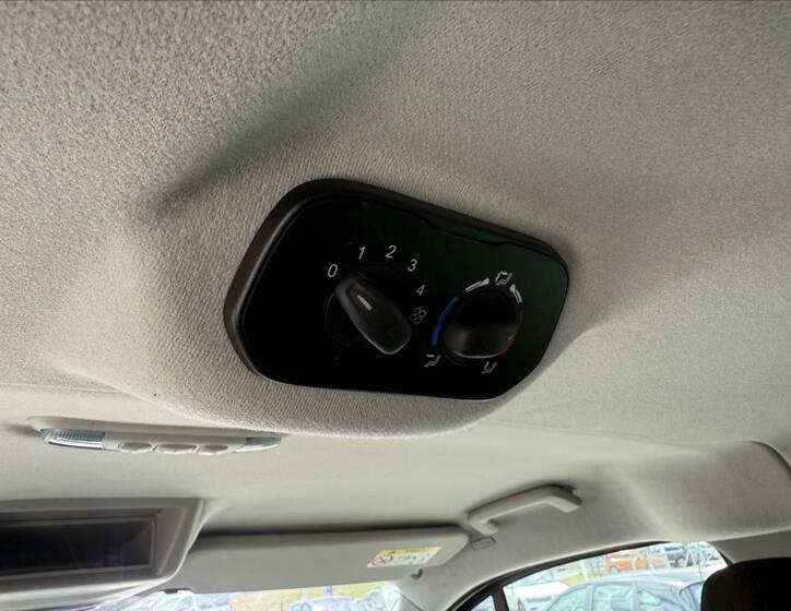 Ford Tourneo 14