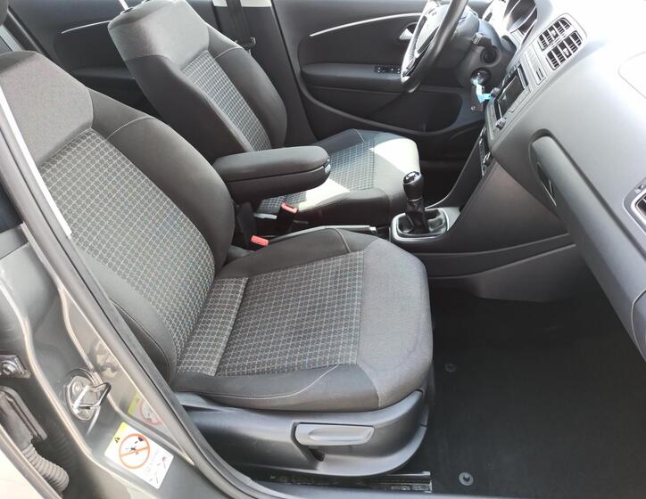 Volkswagen Polo 13