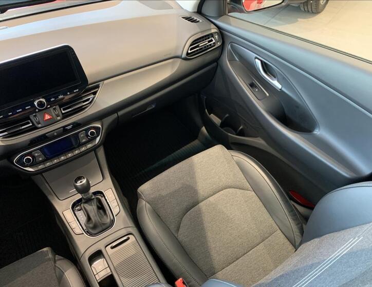Hyundai i30 20
