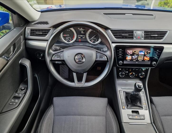 Škoda Superb 12