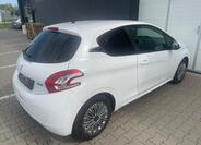 Peugeot 208 5