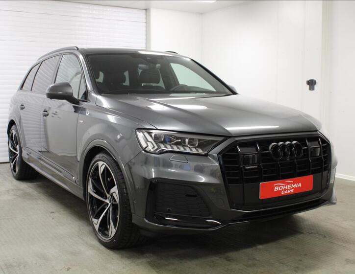 Audi Q7 1