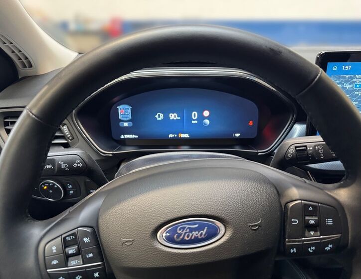 Ford Focus 8