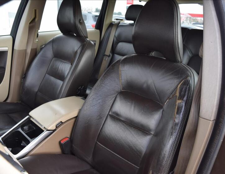 Volvo XC70 14