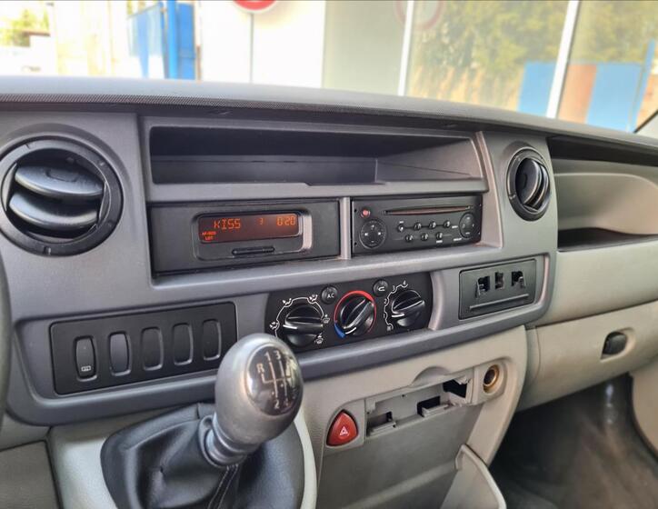 Renault Master 12