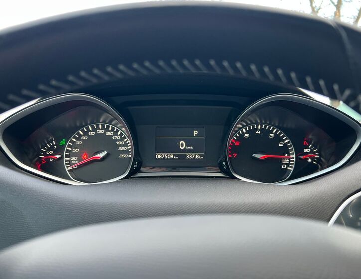 Peugeot 308 10