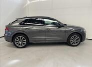 Audi Q8 3