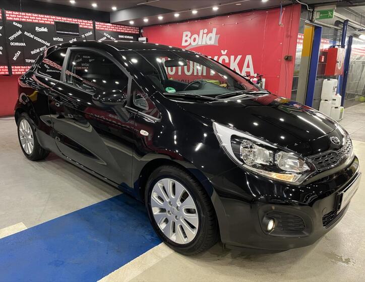 KIA Rio 1