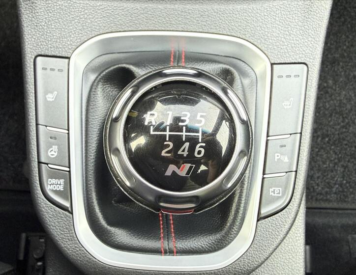 Hyundai i30 22