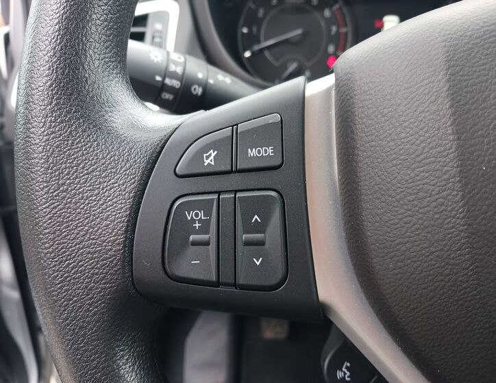 Suzuki S-Cross 19