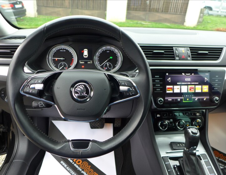 Škoda Superb 19