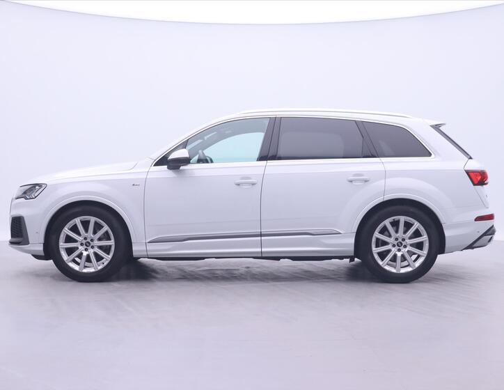 Audi Q7 4