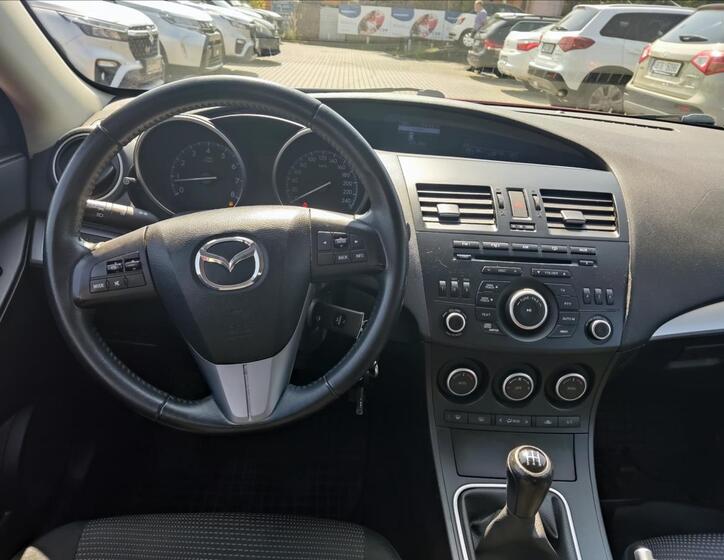 Mazda 3 7