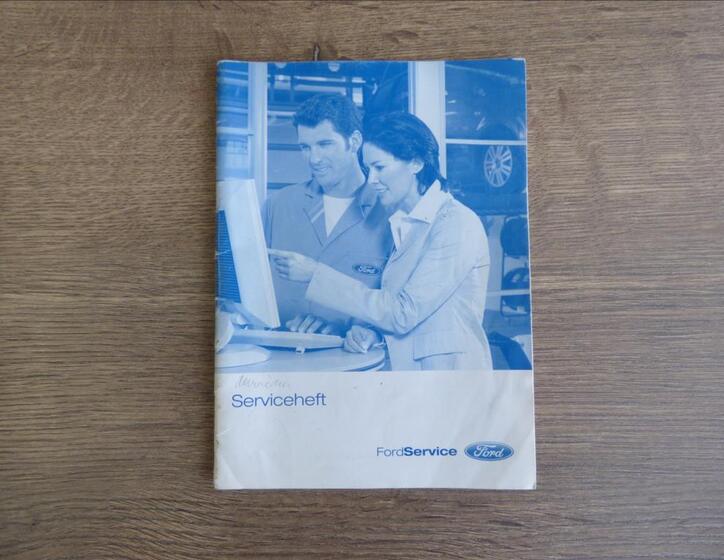 Ford Galaxy 9